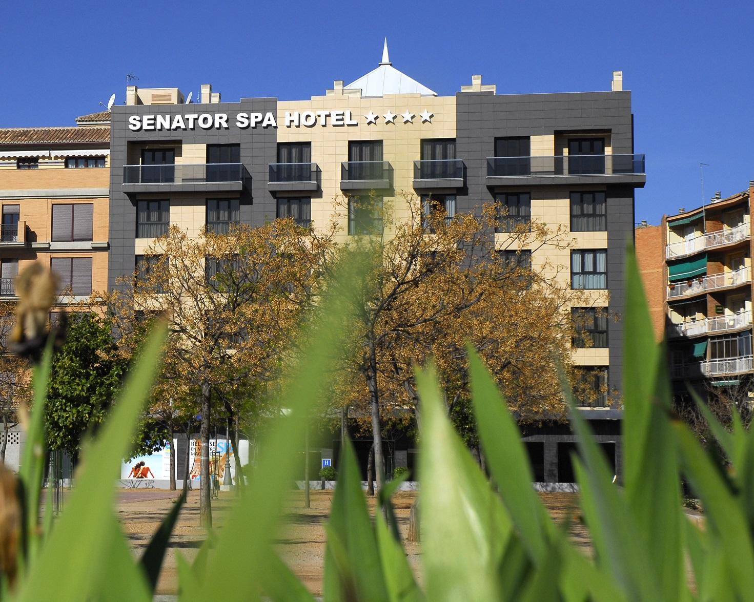 Senator Granada Hotel Ngoại thất bức ảnh
