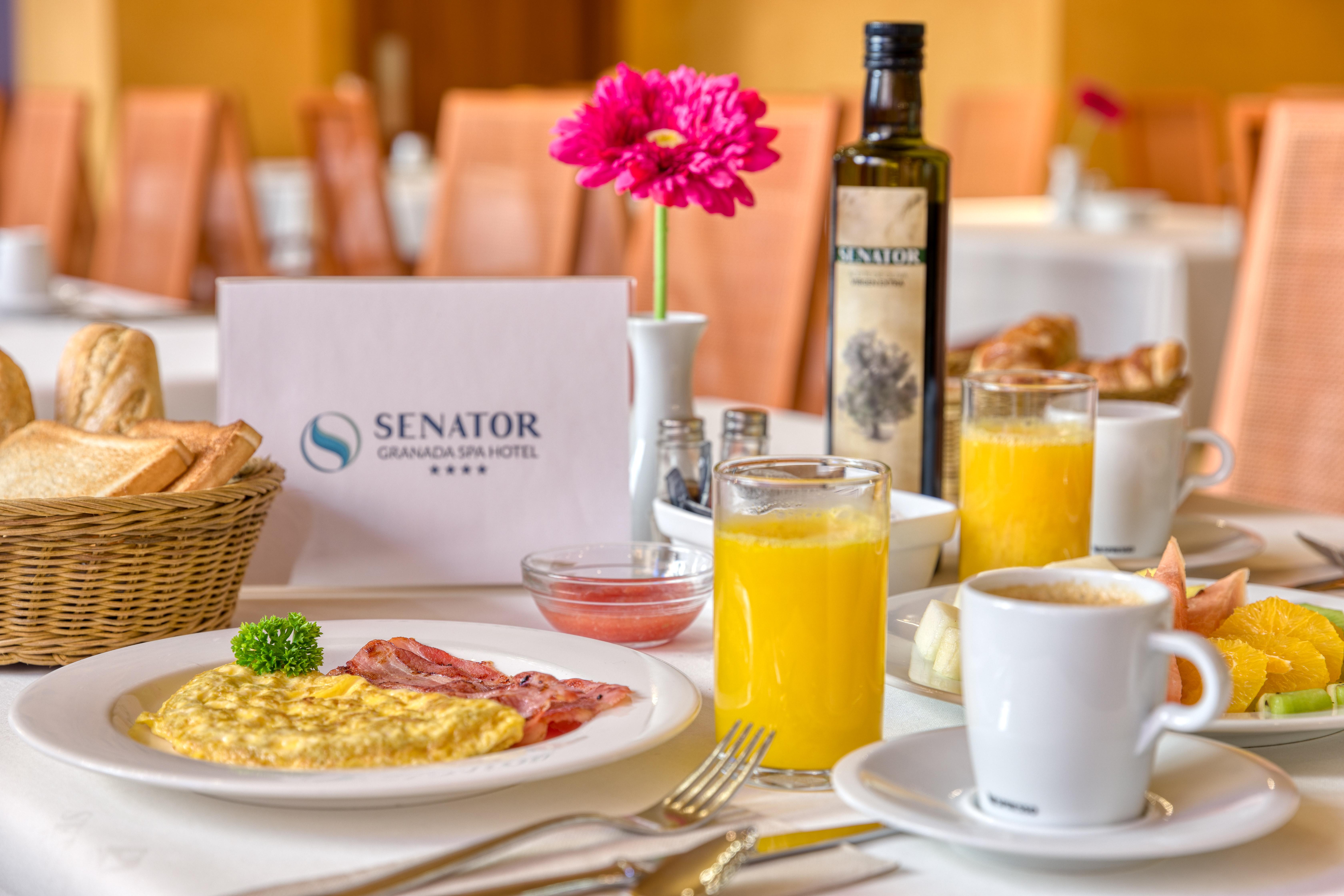 Senator Granada Hotel Ngoại thất bức ảnh