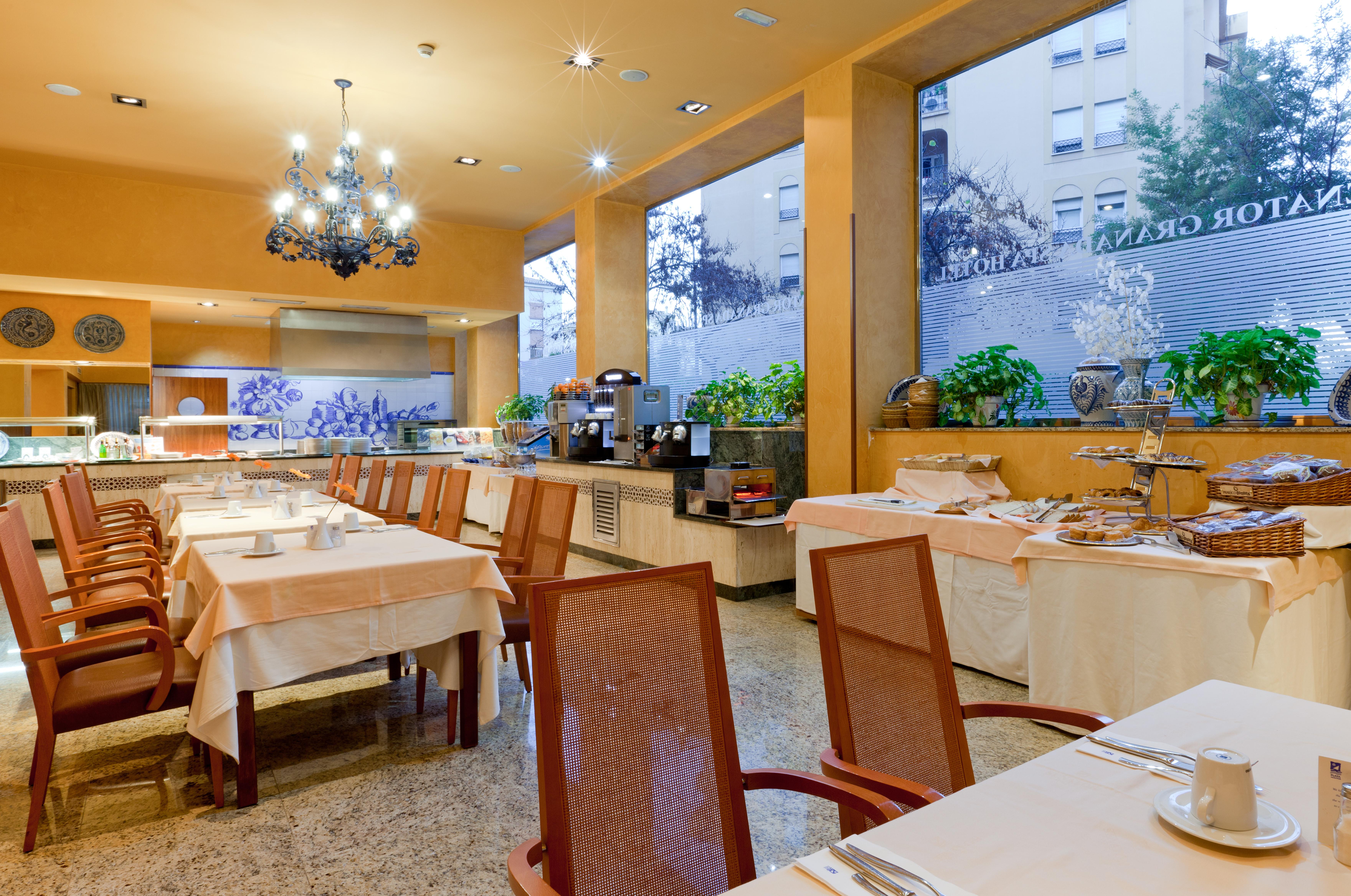 Senator Granada Hotel Ngoại thất bức ảnh