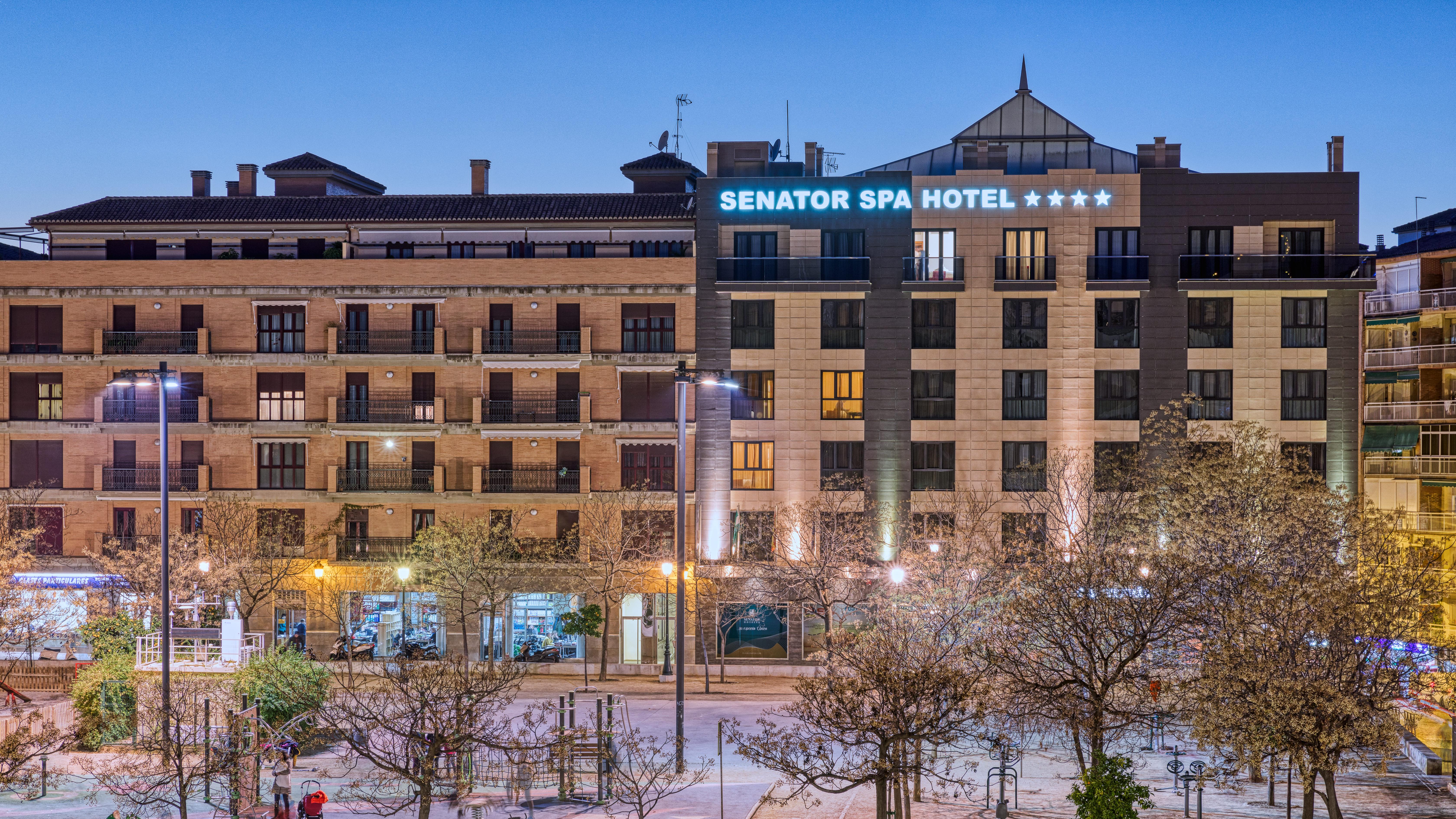 Senator Granada Hotel Ngoại thất bức ảnh